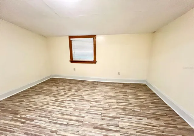 Photo 3 of Single family home for sale at 343 Weaver Ave, Lake Wales, FL 33853 | MLS# S5146233 | Listing updated on 2026-10-06