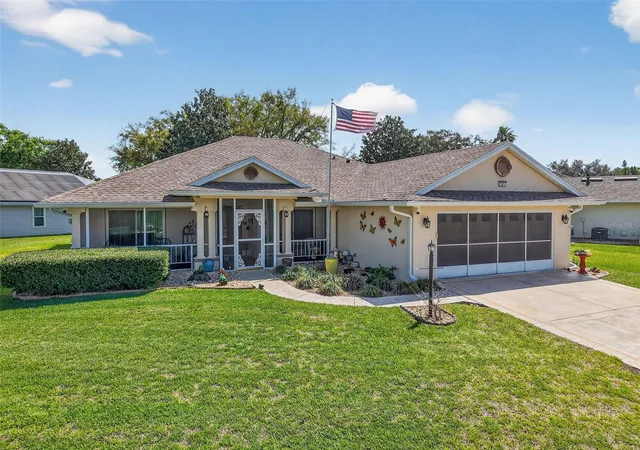 Photo 4 of Single family home for sale at 21811 King Henry Ave, Leesburg, FL 34748 | MLS# G5109896 | Listing updated on 2026-10-15