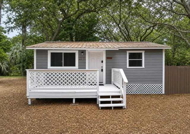 Photo 1 of Single family home for sale at 2211 Se 51st Street, Gainesville, FL 32641 | MLS# GC538803 | Listing updated on 2026-09-15