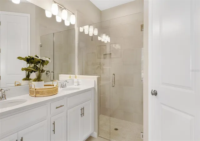 Photo 3 of Single family home for sale at 32468 Sea Loch Loop, Mount Dora, FL 32757 | MLS# O6394015 | Listing updated on 2026-10-02