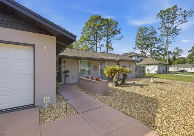 Photo 3 of Single family home for sale at 60 Blaine Dr, Palm Coast, FL 32137 | MLS# FC317319 | Listing updated on 2026-09-15
