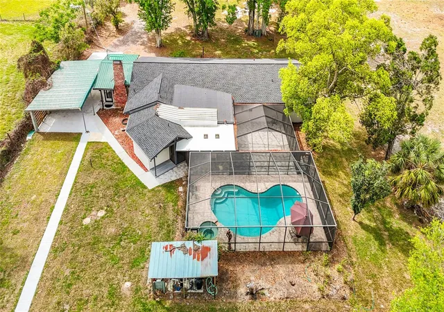 Photo 1 of Single family home for sale at 216 Corbett Rd, Lithia, FL 33547 | MLS# TB8492033 | Listing updated on 2026-10-06