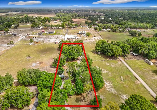 Photo 3 of Single family home for sale at 216 Corbett Rd, Lithia, FL 33547 | MLS# TB8492033 | Listing updated on 2026-10-06