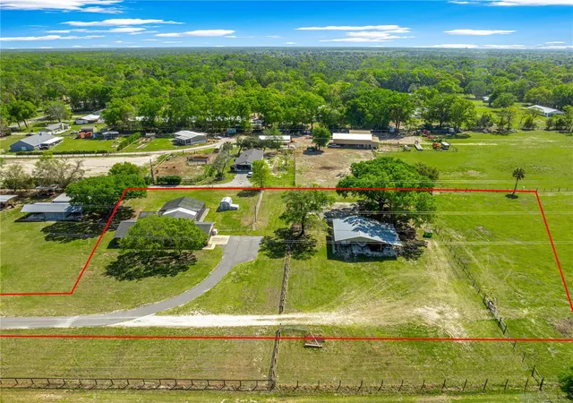 Photo 2 of Single family home for sale at 2940 Ne 49th Street, Ocala, FL 34479 | MLS# OM721844 | Listing updated on 2026-10-02