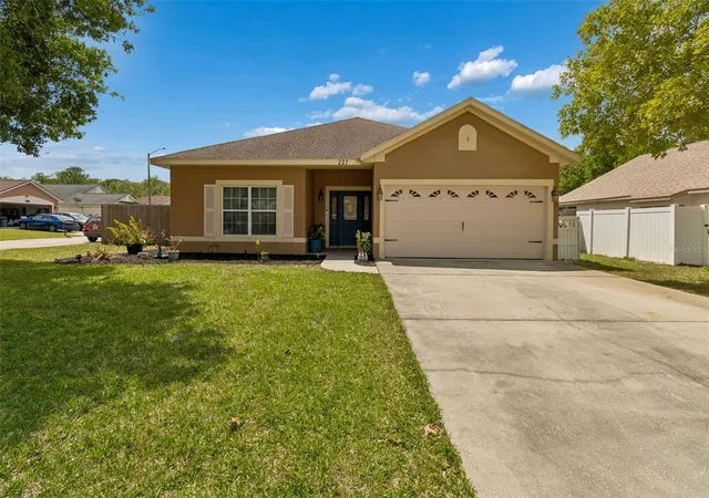 Photo 2 of Single family home for sale at 227 Oak Chase Pl, Davenport, FL 33896 | MLS# O6395053 | Listing updated on 2026-09-24