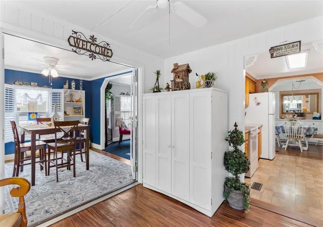 Photo 4 of Manufactured home for sale at 2470 Karen Dr, Mount Dora, FL 32757 | MLS# G5110355 | Listing updated on 2026-09-10