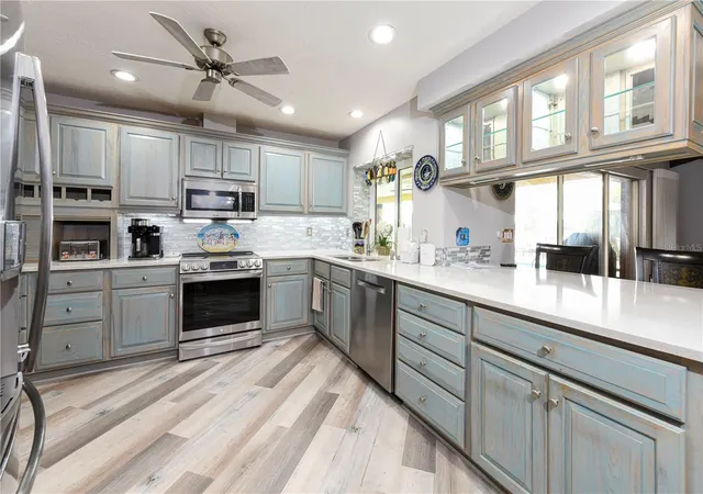 Photo 3 of Single family home for sale at 1800 Liesl Dr E, Venice, FL 34293 | MLS# TB8492591 | Listing updated on 2026-10-02
