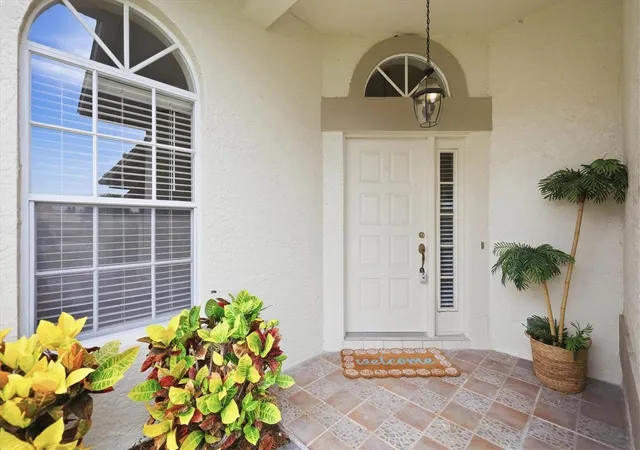 Photo 2 of Single family home for sale at 4738 Dundee Dr, Bradenton, FL 34210 | MLS# A4688389 | Listing updated on 2026-09-13