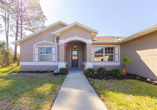 Photo 2 of Single family home for sale at 9 Slipper Flower Path E, Palm Coast, FL 32164 | MLS# V4948311 | Listing updated on 2026-09-29