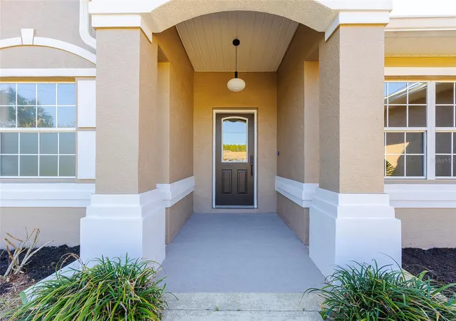 Photo 3 of Single family home for sale at 9 Slipper Flower Path E, Palm Coast, FL 32164 | MLS# V4948311 | Listing updated on 2026-09-29