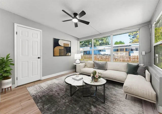 Photo 4 of Single family home for sale at 2521 Highland Acres Dr, Clearwater, FL 33761 | MLS# TB8493726 | Listing updated on 2026-09-22