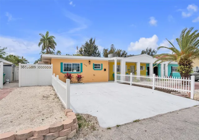 Photo 3 of Single family home for sale at 445 63rd Street, Holmes Beach, FL 34217 | MLS# A4688793 | Listing updated on 2026-09-22