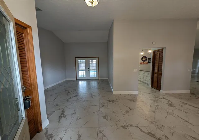 Photo 3 of Single family home for sale at 2106 Whitlock Pl, Dover, FL 33527 | MLS# TB8493968 | Listing updated on 2026-09-26