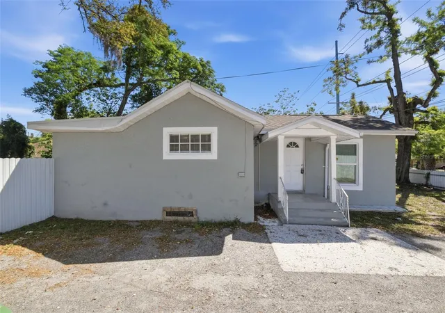 Photo 1 of Single family home for sale at 1410 E Waters Ave, Tampa, FL 33604 | MLS# O6396555 | Listing updated on 2026-09-30
