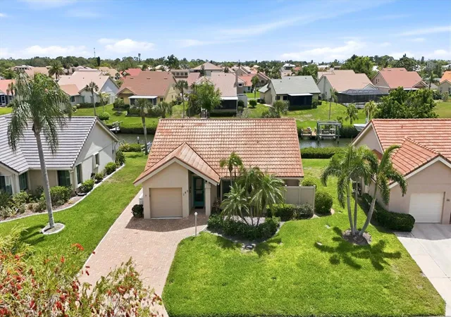 Photo 1 of Single family home for sale at 140 Inlets Blvd #140, Nokomis, FL 34275 | MLS# A4689002 | Listing updated on 2026-09-28