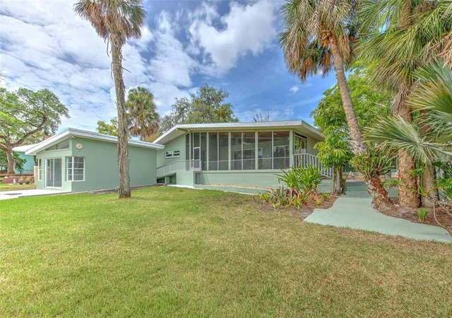 Photo 1 of Single family home for sale at 7102 Mandy Ln, New Port Richey, FL 34652 | MLS# TB8494488 | Listing updated on 2026-10-07