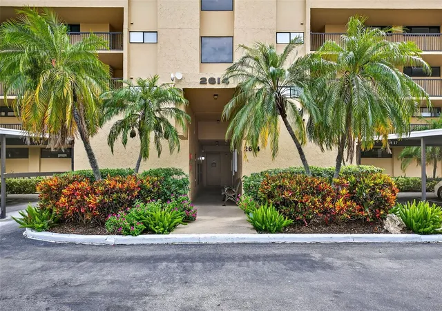 Photo 1 of Condo for sale at 2614 Cvs Cay Dr #405, Clearwater, FL 33760 | MLS# TB8494589 | Listing updated on 2026-09-23