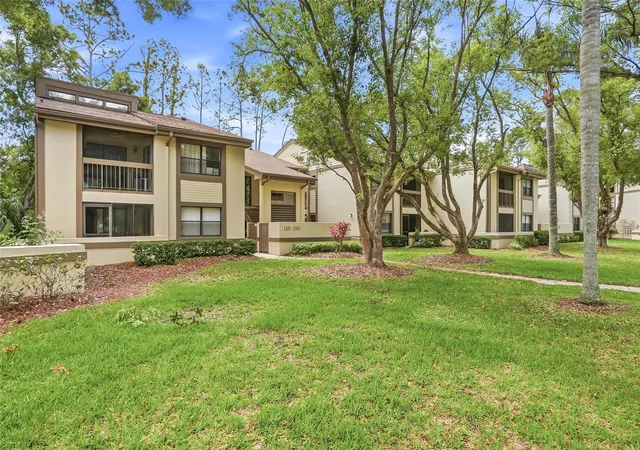 Photo 2 of Condo for sale at 130 Woodlake Wynde #130, Oldsmar, FL 34677 | MLS# TB8494847 | Listing updated on 2026-09-15