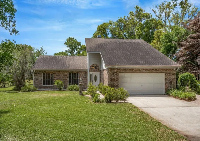 Photo 1 of Single family home for sale at 785 Duque Rd, Lutz, FL 33549 | MLS# TB8494961 | Listing updated on 2026-09-11