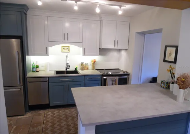 Photo 4 of Single family home for sale at 5487 70th Way N, Saint Petersburg, FL 33709 | MLS# TB8495469 | Listing updated on 2026-09-13