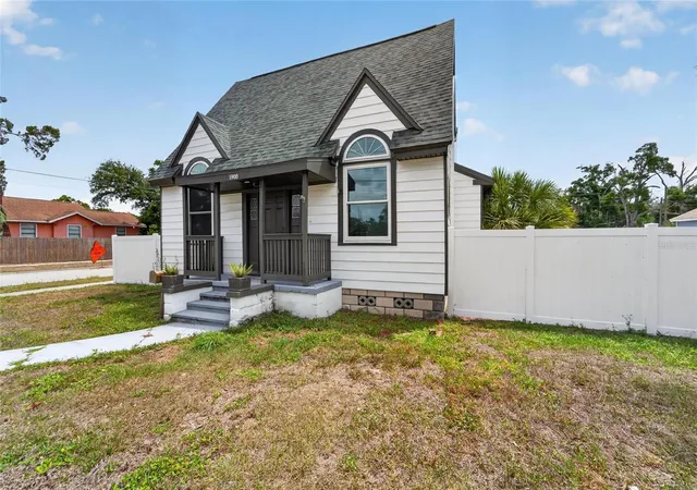 Photo 3 of Single family home for sale at 1900 16th Street S, St Petersburg, FL 33705 | MLS# TB8495903 | Listing updated on 2026-09-22