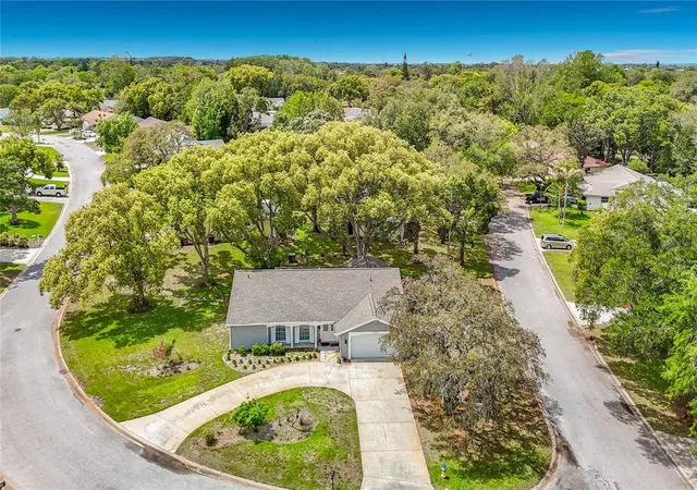 Photo 3 of Single family home for sale at 12709 Castleberry Ct, Hudson, FL 34667 | MLS# W7884700 | Listing updated on 2026-09-15