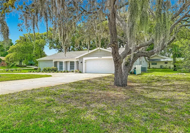 Photo 4 of Single family home for sale at 12709 Castleberry Ct, Hudson, FL 34667 | MLS# W7884700 | Listing updated on 2026-09-15