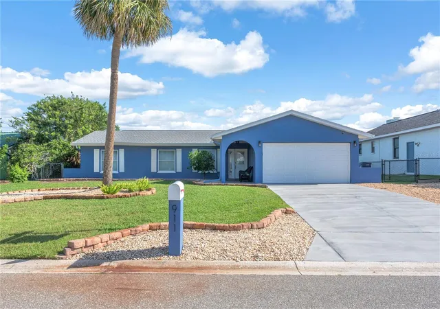 Photo 1 of Sale Pending at 911 Silver Palm Way, Apollo Beach, FL 33572 | MLS# TB8496129 | Listing updated on 2026-09-25