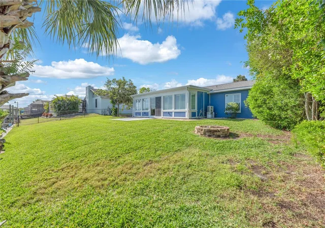 Photo 4 of Sale Pending at 911 Silver Palm Way, Apollo Beach, FL 33572 | MLS# TB8496129 | Listing updated on 2026-09-25