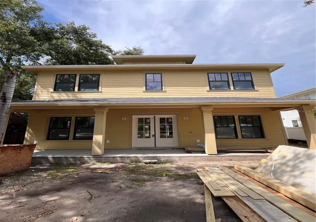 Photo 3 of Single family home for sale at 485 11th Avenue N, Saint Petersburg, FL 33701 | MLS# TB8496850 | Listing updated on 2026-09-11