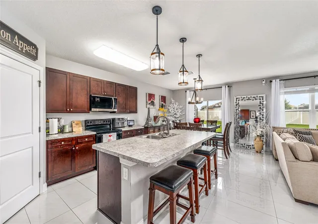Photo 3 of Single family home for sale at 4583 Ne 27th Street, Ocala, FL 34470 | MLS# GC539379 | Listing updated on 2026-09-15