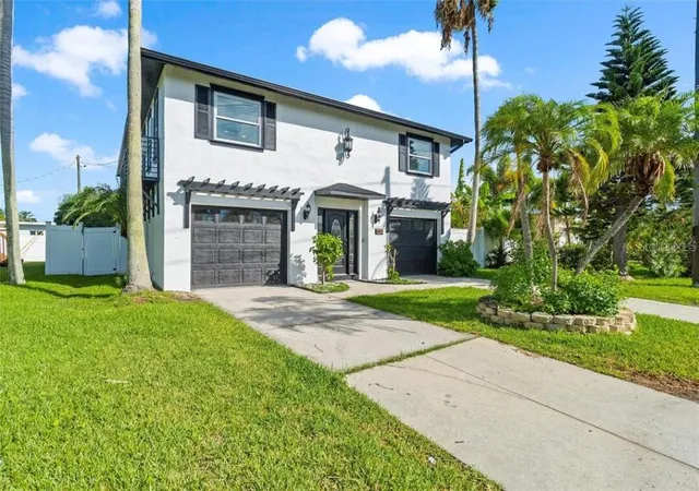 Photo 1 of Single family home for sale at 307 161st Avenue, Redington Beach, FL 33708 | MLS# O6398521 | Listing updated on 2026-09-11