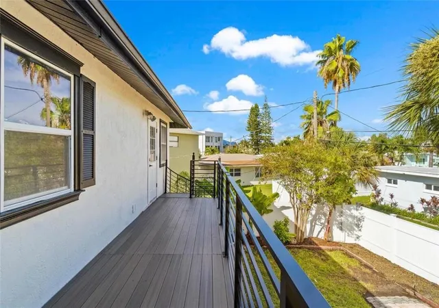 Photo 4 of Single family home for sale at 307 161st Avenue, Redington Beach, FL 33708 | MLS# O6398521 | Listing updated on 2026-09-11