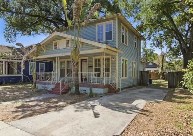 Photo 1 of Single family home for sale at 917 E 26th Avenue, Tampa, FL 33605 | MLS# TB8497646 | Listing updated on 2026-10-29