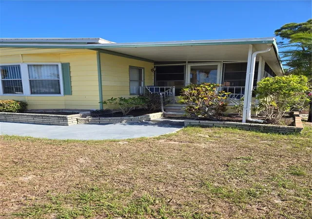 Photo 2 of Manufactured home for sale at 3042 Audubon Ave, Englewood, FL 34224 | MLS# C7524844 | Listing updated on 2026-09-21