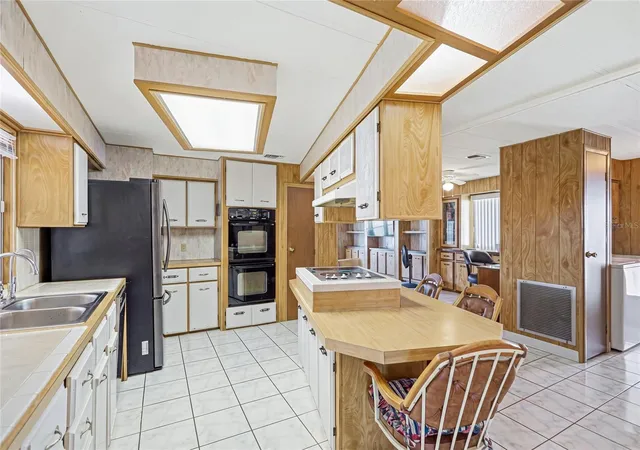 Photo 3 of Manufactured home for sale at 3042 Audubon Ave, Englewood, FL 34224 | MLS# C7524844 | Listing updated on 2026-09-21