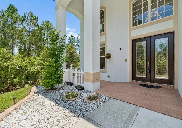 Photo 3 of Single family home for sale at 10102 Deercliff Dr, Tampa, FL 33647 | MLS# TB8497684 | Listing updated on 2026-10-07