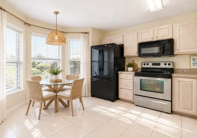 Photo 4 of Single family home for sale at 4967 Heron Run Cir, Leesburg, FL 34748 | MLS# G5111091 | Listing updated on 2026-10-20