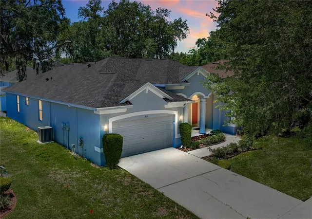 Photo 3 of Single family home for sale at 1603 Grand Heritage Blvd, Valrico, FL 33594 | MLS# TB8498301 | Listing updated on 2026-09-13
