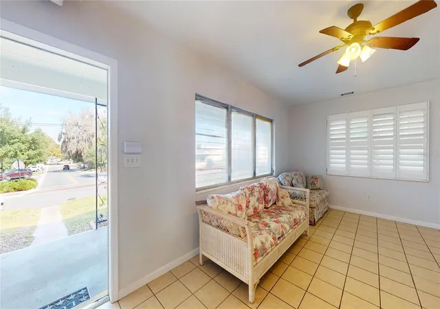 Photo 3 of Single family home for sale at 121 N Seminole Ave, Inverness, FL 34450 | MLS# OM722956 | Listing updated on 2026-09-15