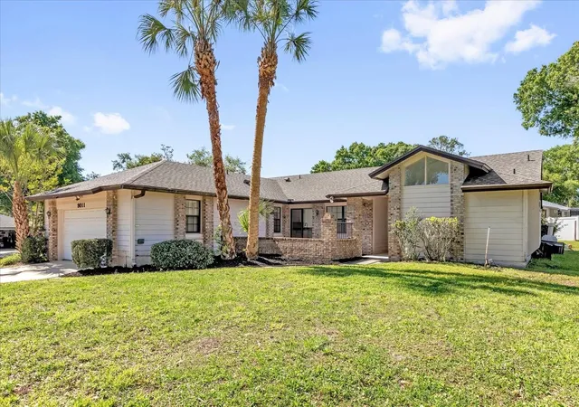 Photo 2 of Single family home for sale at 9011 Chapman Oak Ct, Windermere, FL 34786 | MLS# S5148031 | Listing updated on 2026-09-15