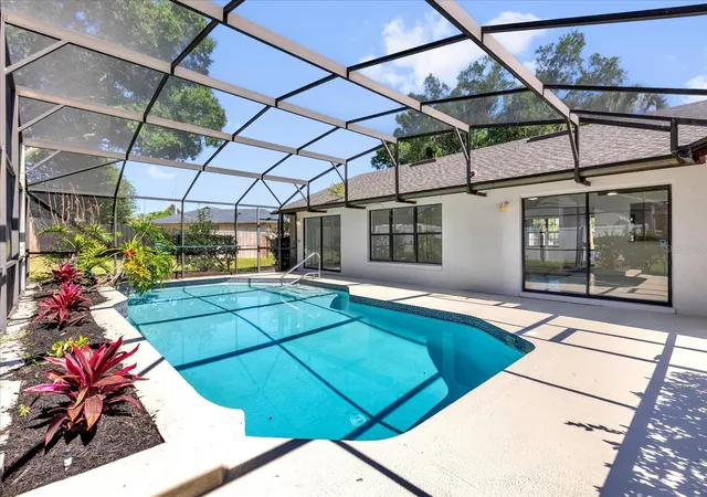 Single family home for sale at 9011 Chapman Oak Ct, WINDERMERE, FL 34786 | MLS# S5148031