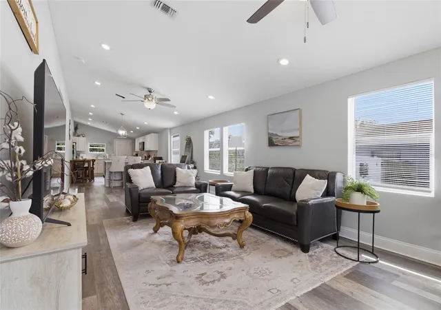 Photo 3 of Single family home for sale at 1613 E Chelsea St, Tampa, FL 33610 | MLS# TB8498770 | Listing updated on 2026-10-09