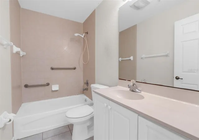 Photo 4 of Single family home for sale at 545 Wayne Ave, New Smyrna Beach, FL 32168 | MLS# V4948585 | Listing updated on 2026-09-19