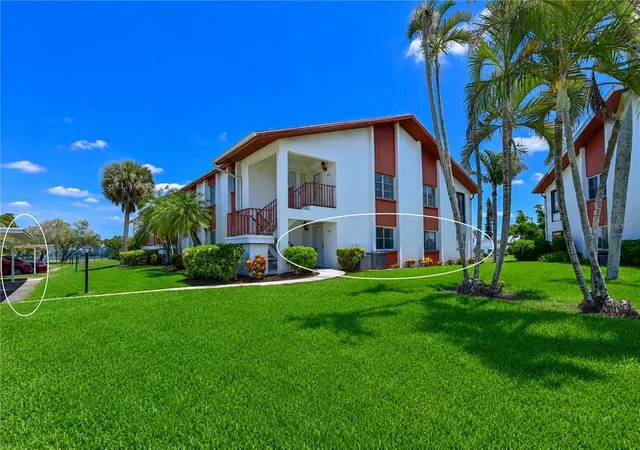 Photo 2 of Condo for sale at 4857 Independence Dr, Bradenton, FL 34210 | MLS# A4690616 | Listing updated on 2026-09-12