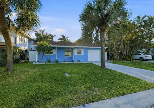 Photo 4 of Single family home for sale at 17734 1st Street E, Redington Shores, FL 33708 | MLS# TB8499518 | Listing updated on 2026-09-14