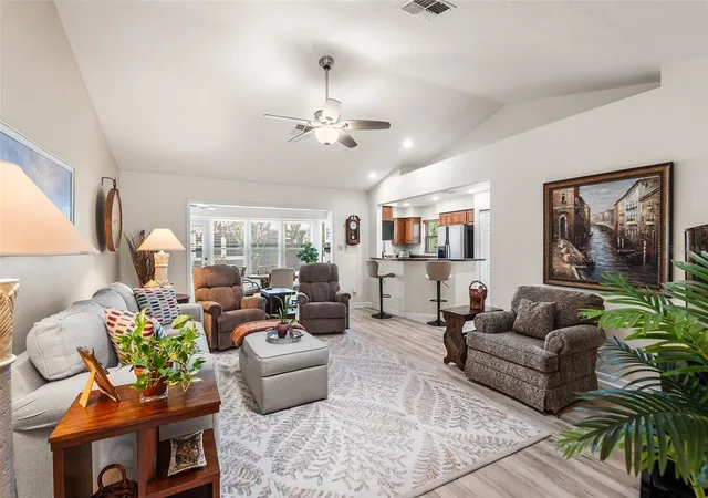 Photo 3 of Single family home for sale at 510 Eastlake Dr, Haines City, FL 33844 | MLS# P4938492 | Listing updated on 2026-09-14