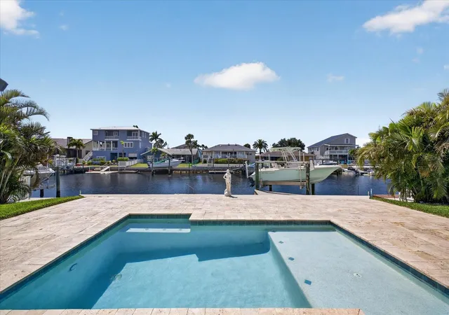 Photo 3 of Single family home for sale at 5101 S Shore Dr, New Port Richey, FL 34652 | MLS# TB8499931 | Listing updated on 2026-09-27