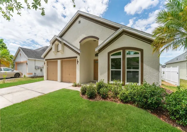 Photo 2 of Single family home for sale at 11708 Carrollwood Cvs Dr, Tampa, FL 33624 | MLS# TB8500297 | Listing updated on 2026-09-15