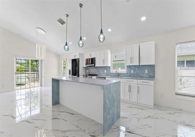 Photo 3 of Single family home for sale at 11708 Carrollwood Cvs Dr, Tampa, FL 33624 | MLS# TB8500297 | Listing updated on 2026-09-15